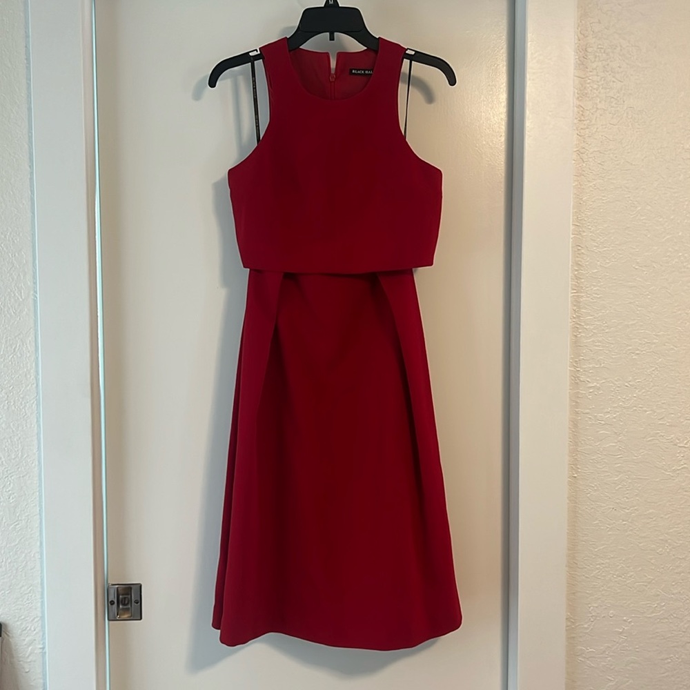 Black halo Sanibel red 2 piece size 2